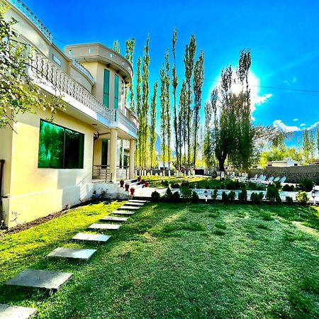 Skardu Saraye Hotel & Resort Экстерьер фото