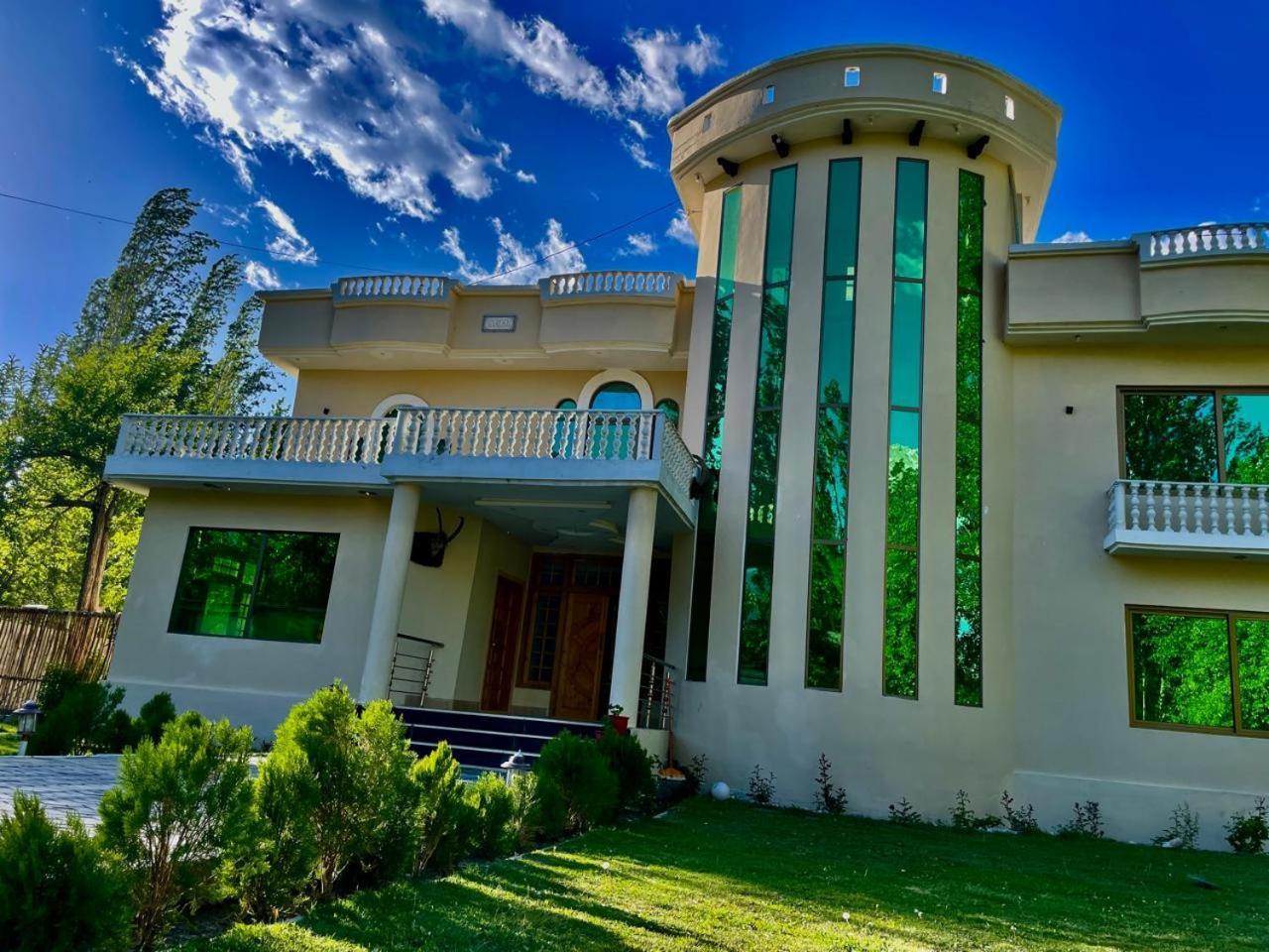 Skardu Saraye Hotel & Resort Экстерьер фото